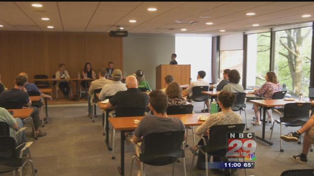 Panelists Discuss Pros and Cons of Decriminalizing Marijuana