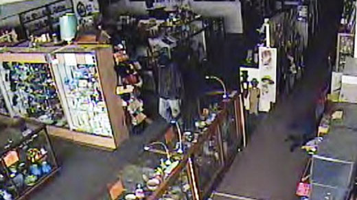 Augusta Sheriff S Office Investigates Rooftop Burglary Of Antiqu Augusta Sheriff S Office Investigates Rooftop Burglary Of Antique Mall